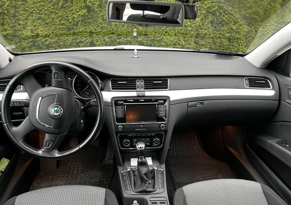 Skoda Superb cena 48900 przebieg: 136600, rok produkcji 2013 z Ciechanów małe 79